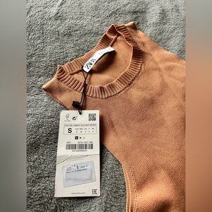 Zara Knit Crop Top (Peachy Nude color) NWT